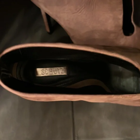 Schutz Nobuck Yucca Suede High Heel  Bootie Size 7.5 - Picture 6 of 9